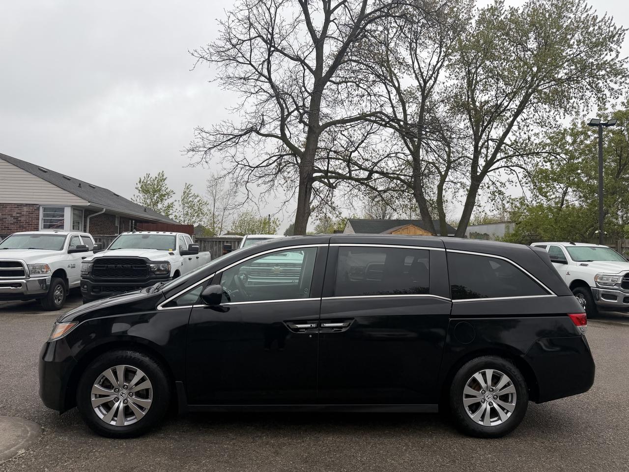 2015 Honda Odyssey EX  Very Well Maintained | Drives Great Photo