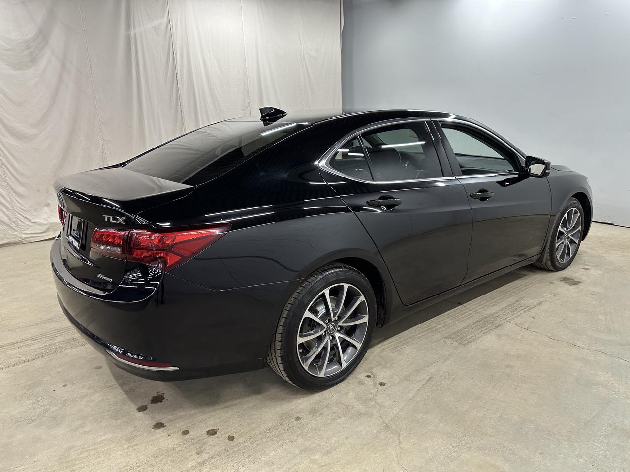 2017 Acura TLX V6 Tech Photo