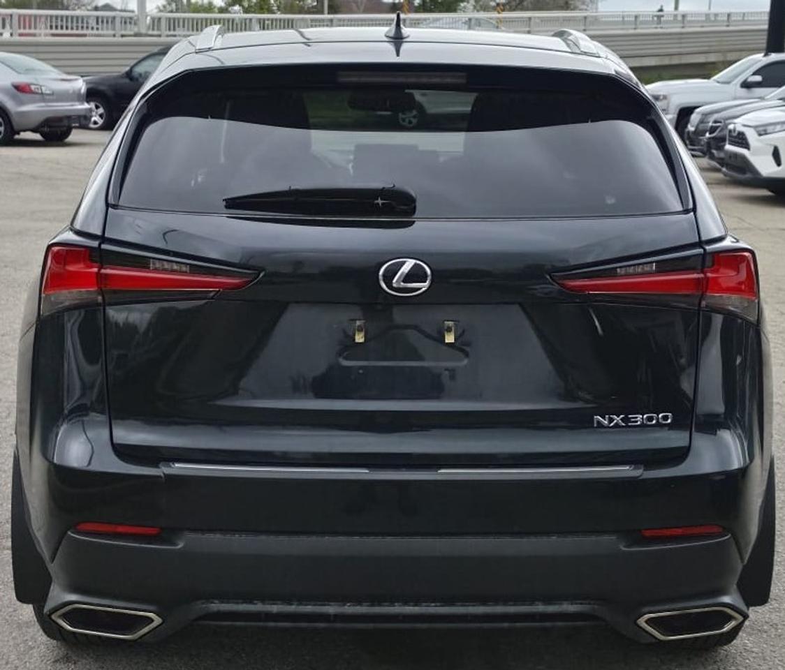 2021 Lexus NX NX300 / NO ACCIDENTS / LEATHER / ROOF / AWD Photo2