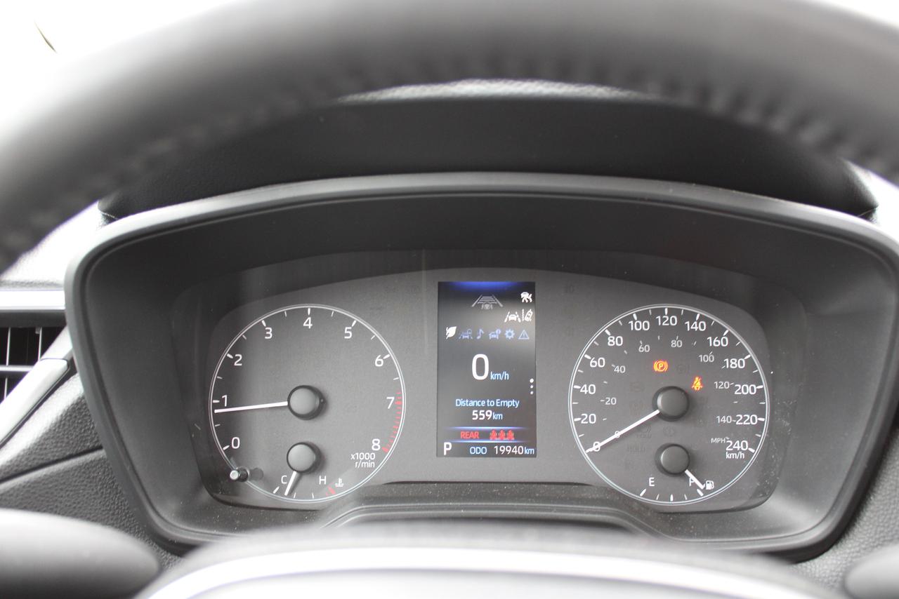 2025 Toyota Corolla Cross LE with sunroof Photo
