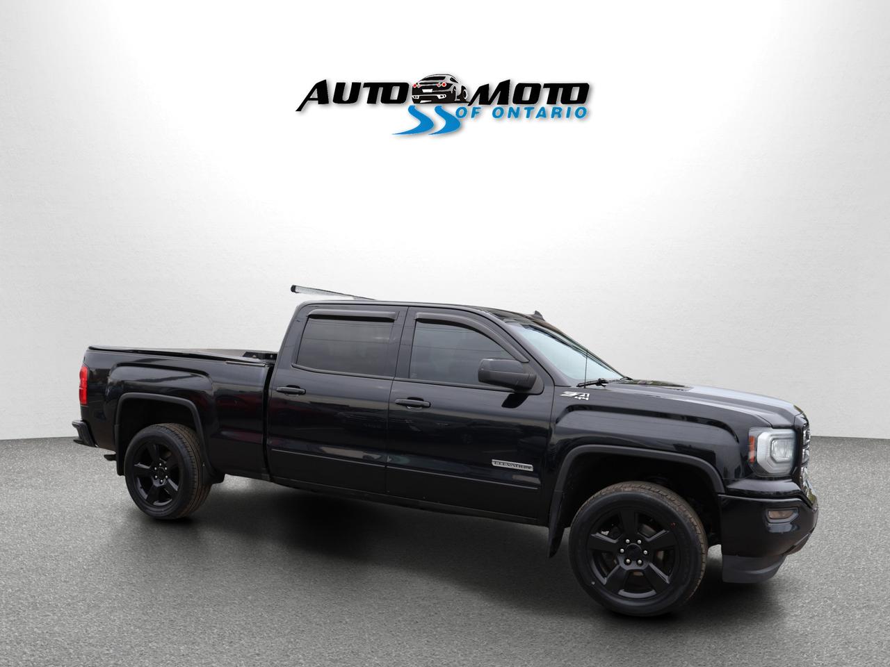 2018 GMC Sierra 1500 V8 SLE-Z71 CREW 4WD CERTIFIED *34 GMC SERVICE* CAMERA BLUETOOTH HEATED SEATS CRUISE ALLOYS Photo