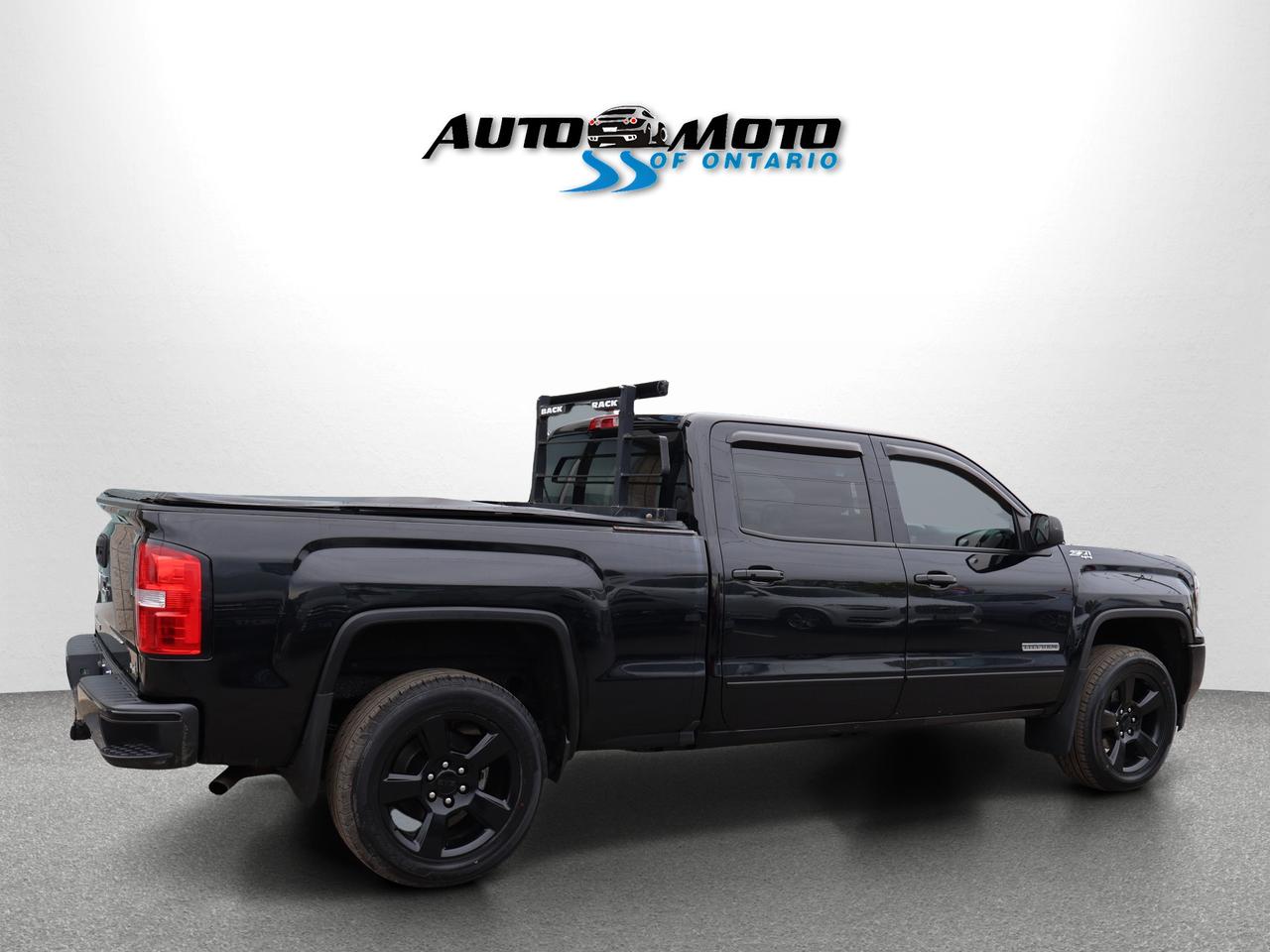 2018 GMC Sierra 1500 V8 SLE-Z71 CREW 4WD CERTIFIED *34 GMC SERVICE* CAMERA BLUETOOTH HEATED SEATS CRUISE ALLOYS Photo
