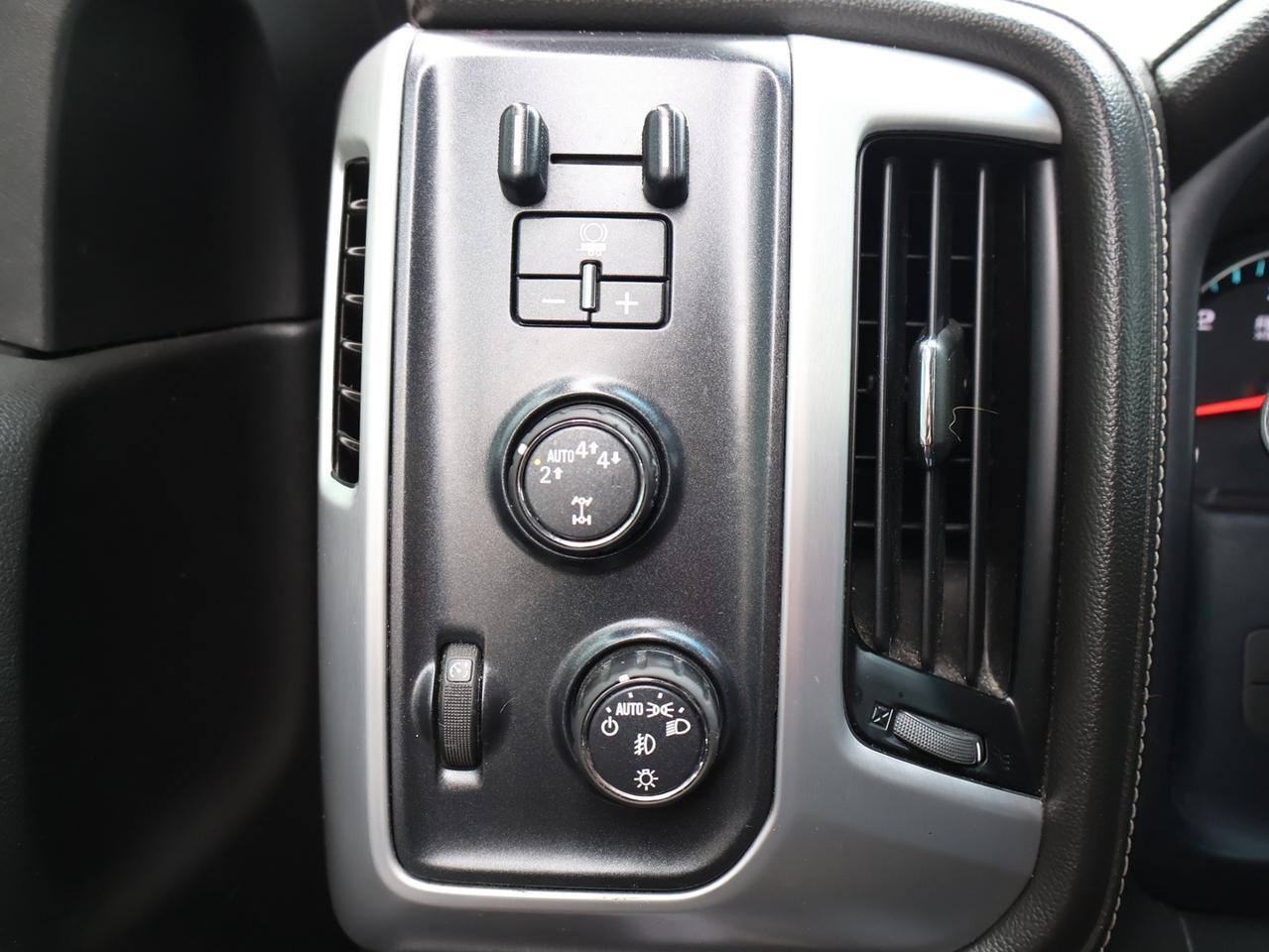 2018 GMC Sierra 1500 V8 SLE-Z71 CREW 4WD CERTIFIED *34 GMC SERVICE* CAMERA BLUETOOTH HEATED SEATS CRUISE ALLOYS Photo