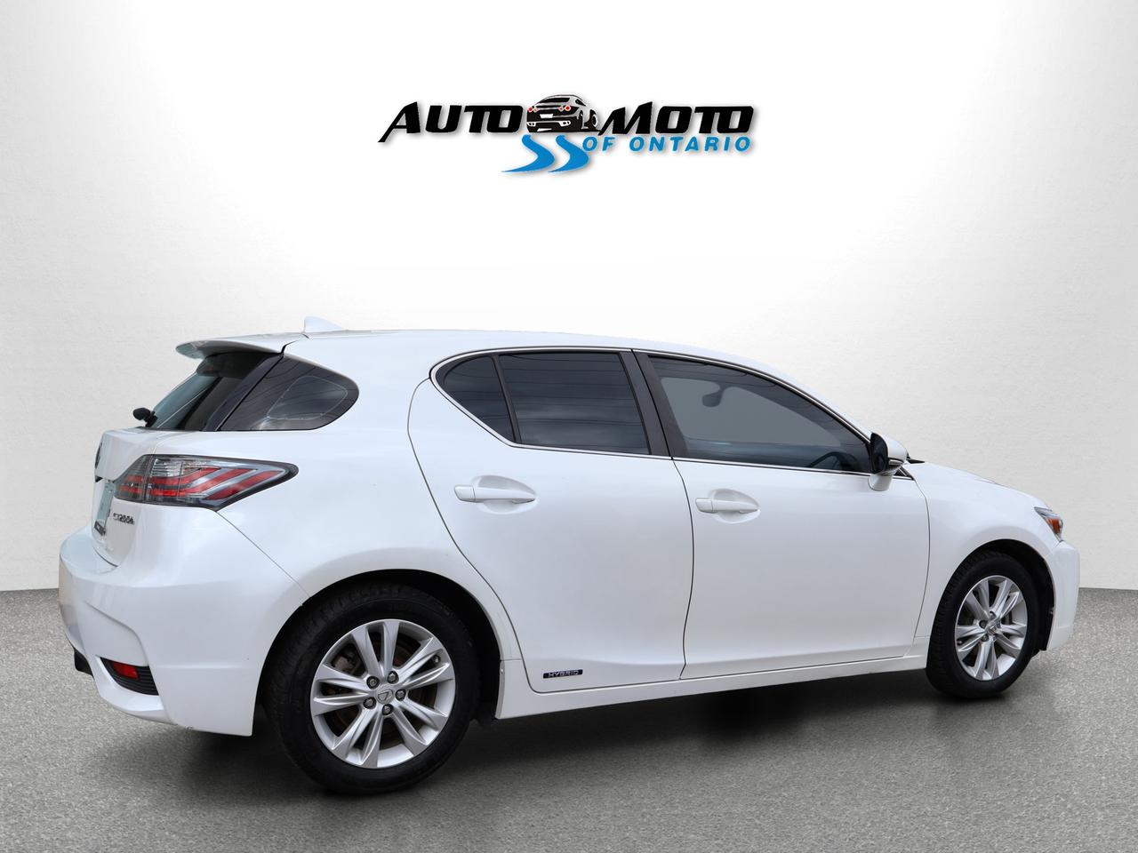 2017 Lexus CT 200h PREMIUM CERTIFIED *2nd WINTER* CAMERA BLUETOOTH LEATHER HEATED SEATS CRUISE ALLOYS Photo