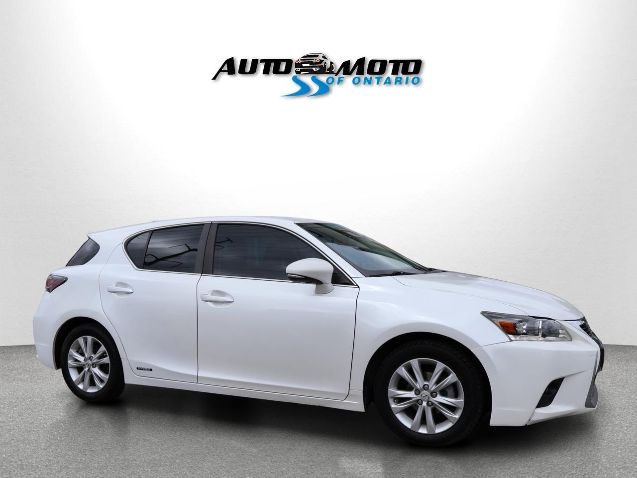 2017 Lexus CT 200h PREMIUM CERTIFIED *2nd WINTER* CAMERA BLUETOOTH LEATHER HEATED SEATS CRUISE ALLOYS Photo