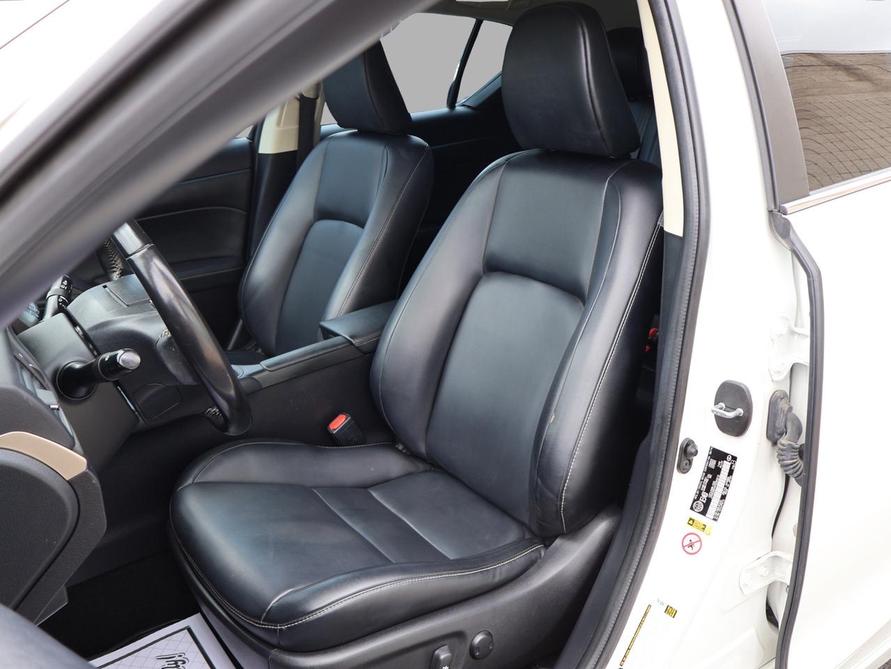 2017 Lexus CT 200h PREMIUM CERTIFIED *2nd WINTER* CAMERA BLUETOOTH LEATHER HEATED SEATS CRUISE ALLOYS Photo