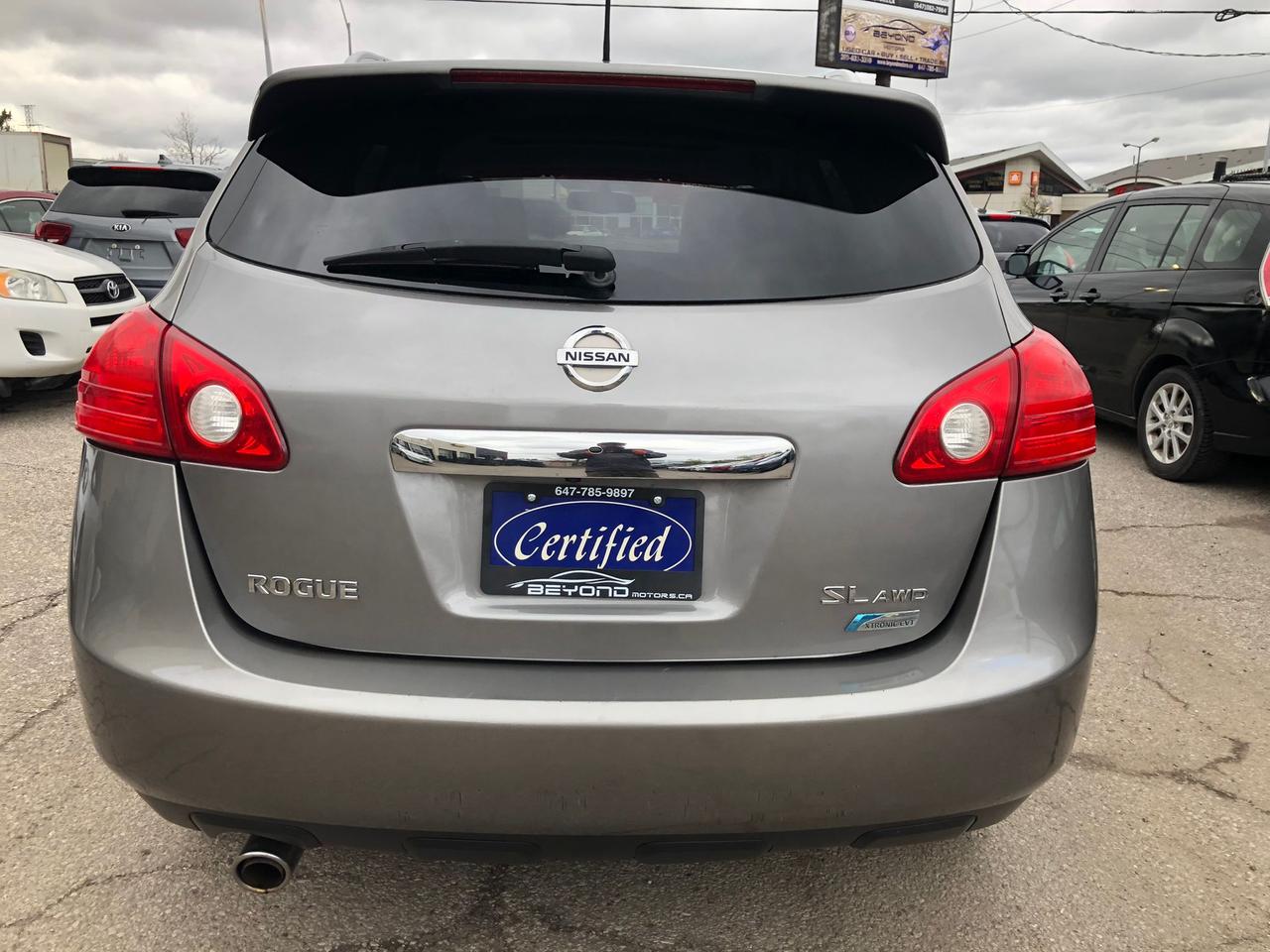2012 Nissan Rogue AWD 4dr SL Photo