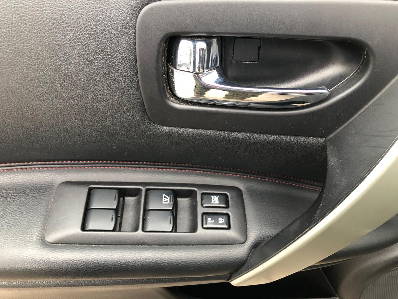 2012 Nissan Rogue AWD 4dr SL Photo