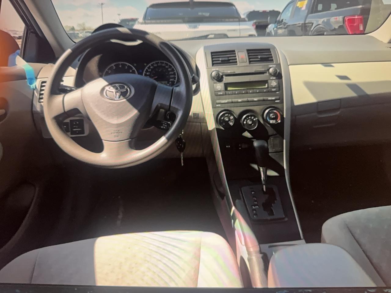 2010 Toyota Corolla CE Photo