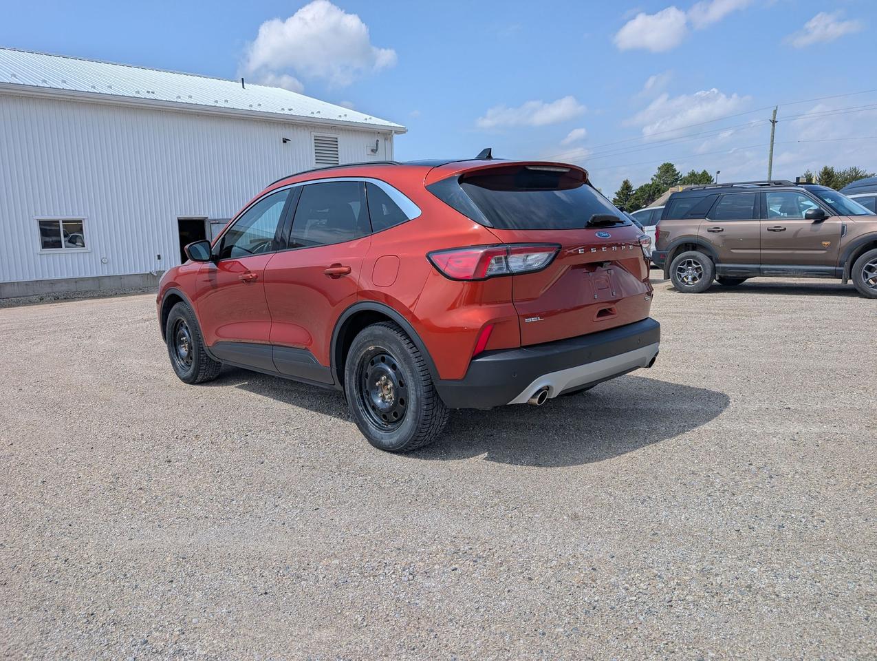 2020 Ford Escape SEL AWD Photo3