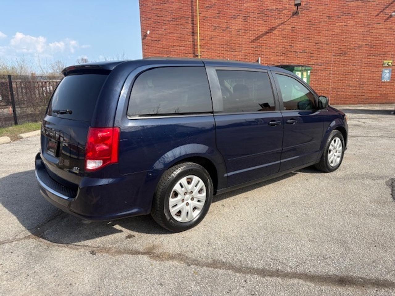 2014 Dodge Grand Caravan SXT **ONLY 43KM-FULL STOW N GO-1 OWNER-NO ACCIDENTS** Photo4