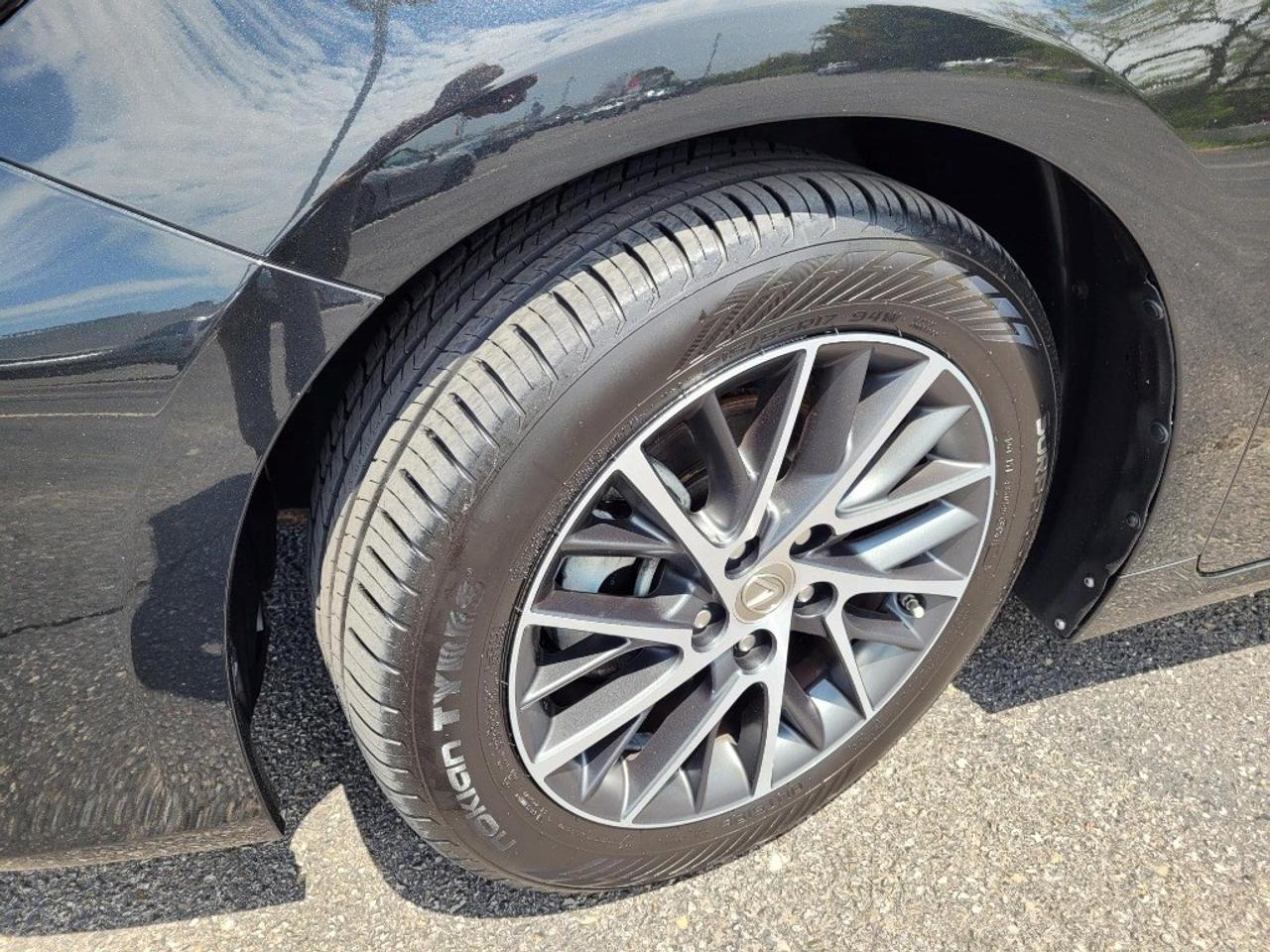 2016 Lexus ES 350 4dr Sdn Photo