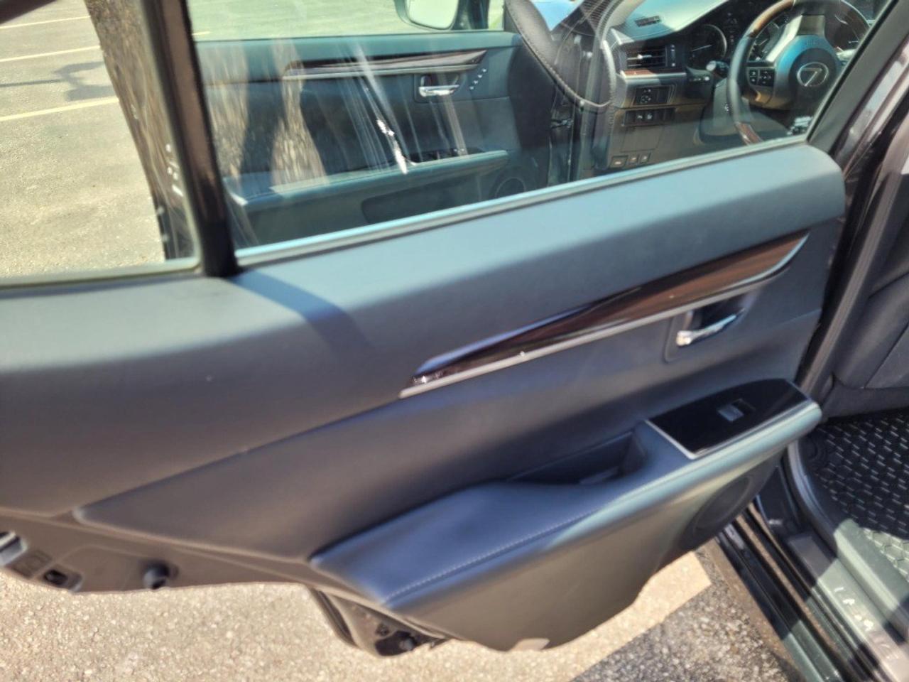2016 Lexus ES 350 4dr Sdn Photo