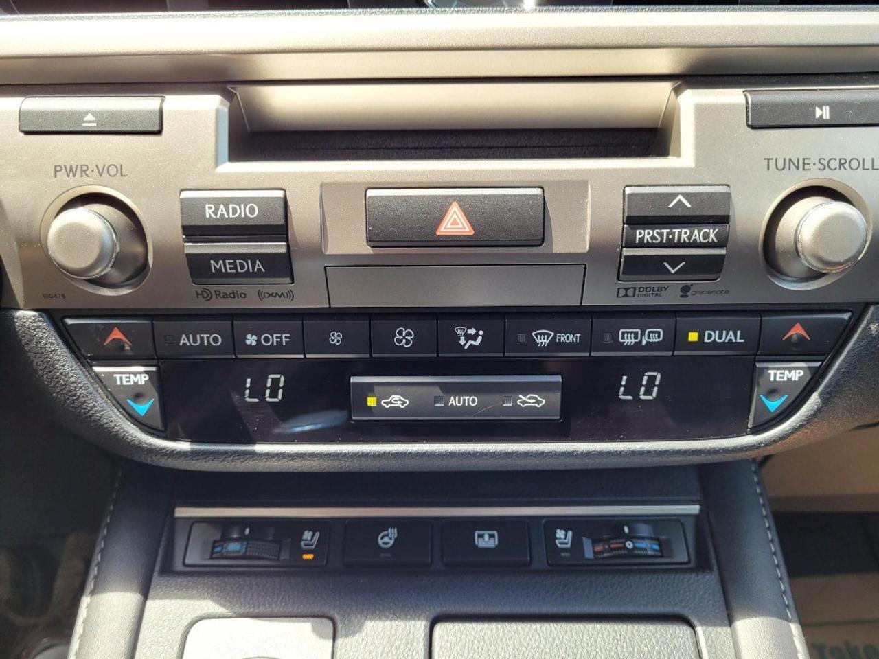 2016 Lexus ES 350 4dr Sdn Photo