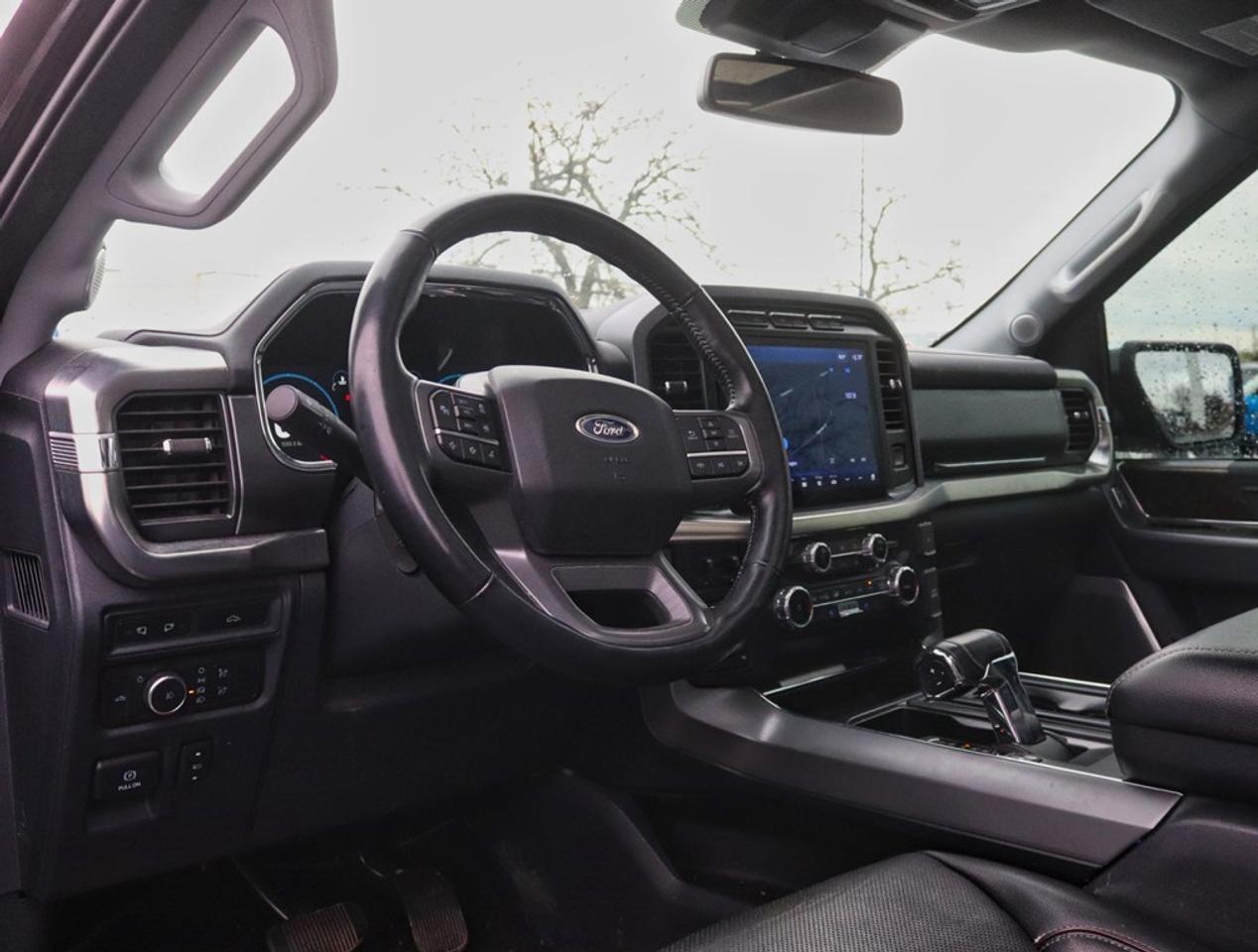 2022 Ford F-150 LARIAT | 4X4 | 5.0L  | 502A | ROOF | FX4 | B&O UNL Photo