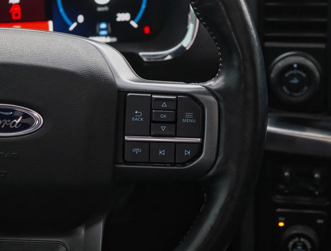 2022 Ford F-150 LARIAT | 4X4 | 5.0L  | 502A | ROOF | FX4 | B&O UNL Photo