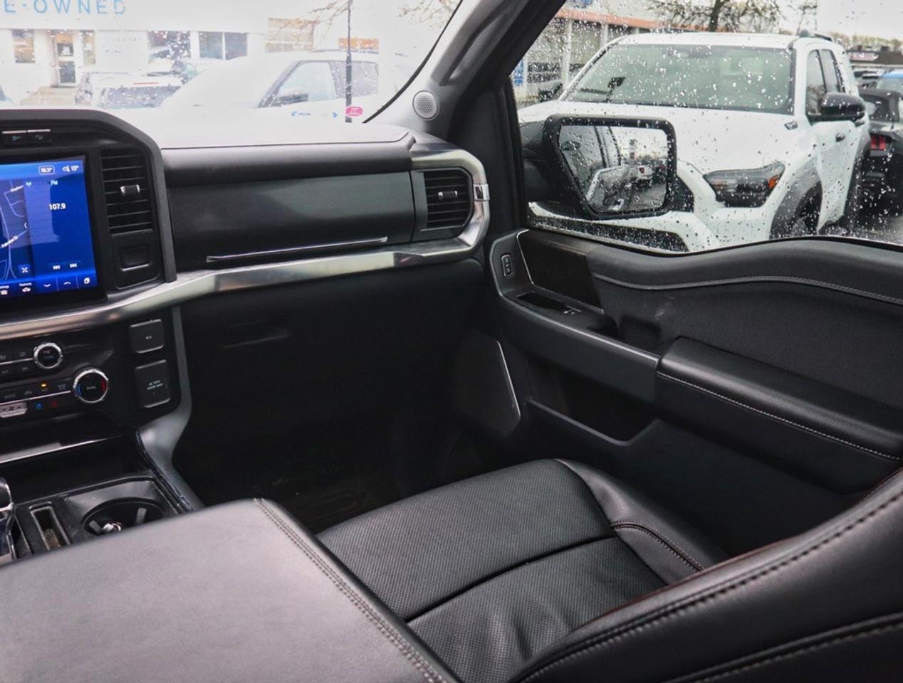 2022 Ford F-150 LARIAT | 4X4 | 5.0L  | 502A | ROOF | FX4 | B&O UNL Photo