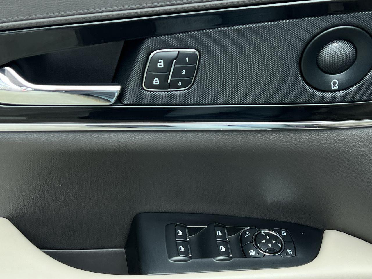 2021 Lincoln Nautilus Reserve AWD Photo