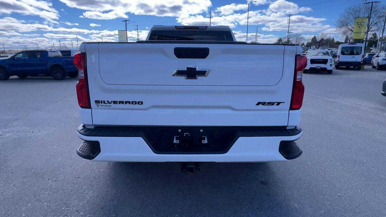 2024 Chevrolet Silverado 1500 RST 4X4, REMOTE START, HEATED FRONT SEATS, CRUISE CONTROL, SIRIUS XM, NAV, BACK UP CAM!! Photo2