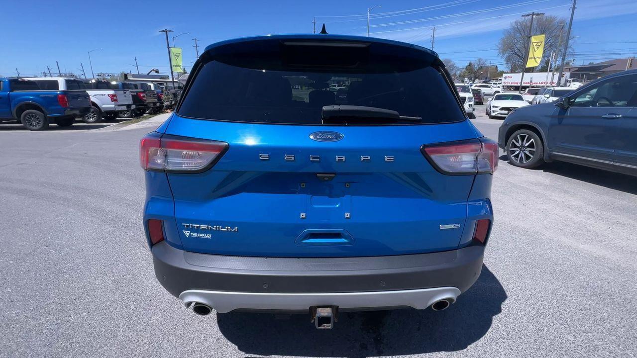 2020 Ford Escape Titanium AWD Photo