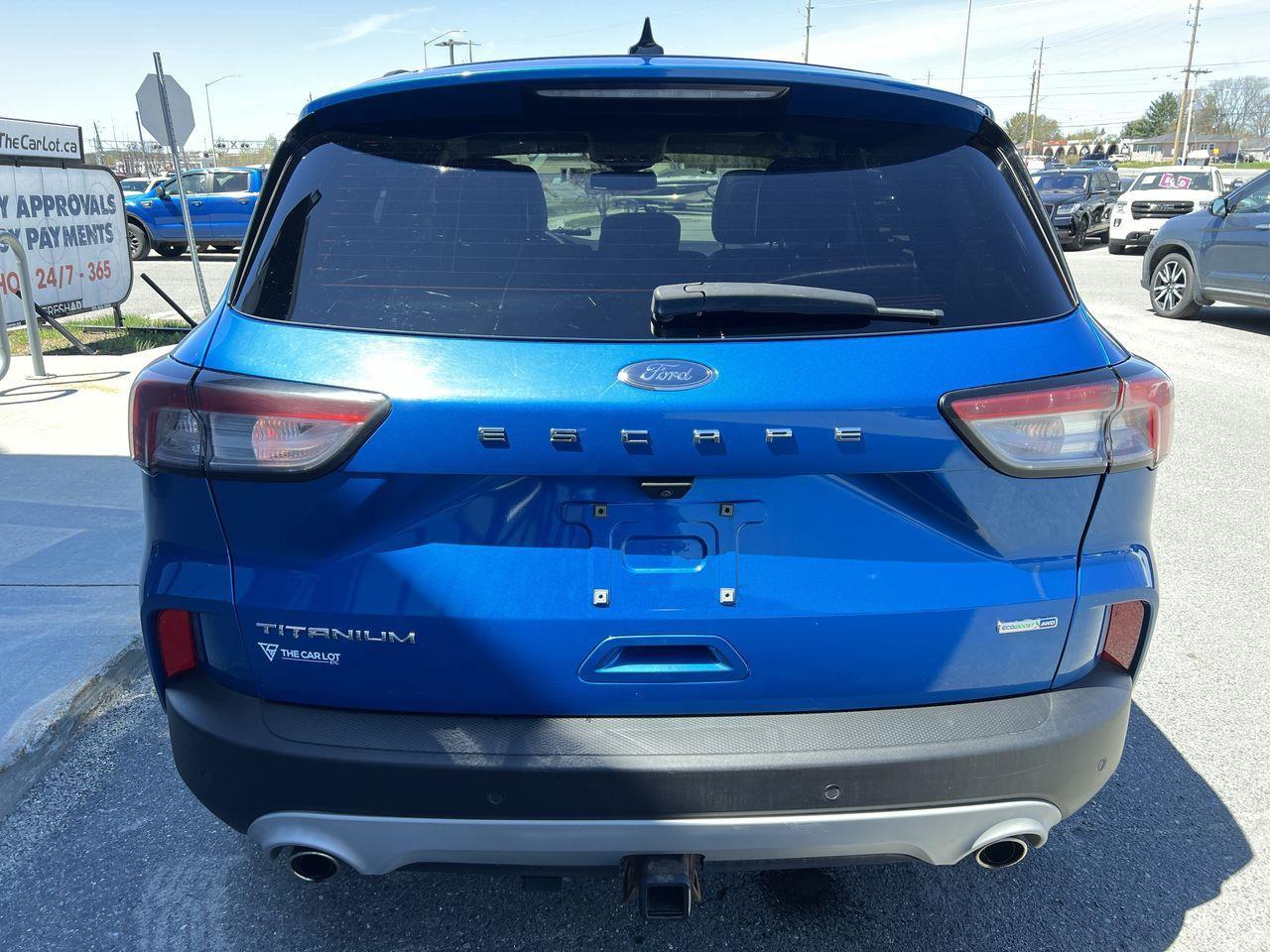 2020 Ford Escape Titanium AWD Photo
