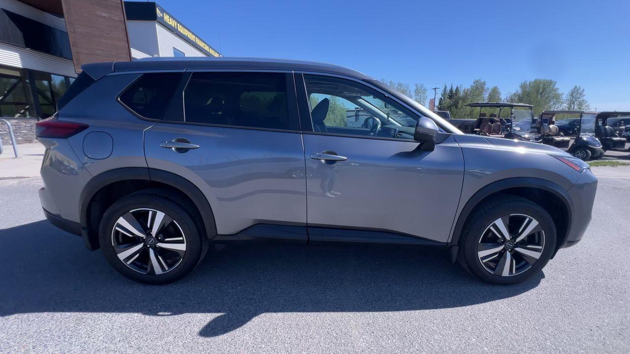 2024 Nissan Rogue SV Moonroof AWD, REMOTE START, HEATED FRONT SEATS, MOONROOF, CRUISE CONTROL, SIRIUS XM, BACK UP CAM!! Photo
