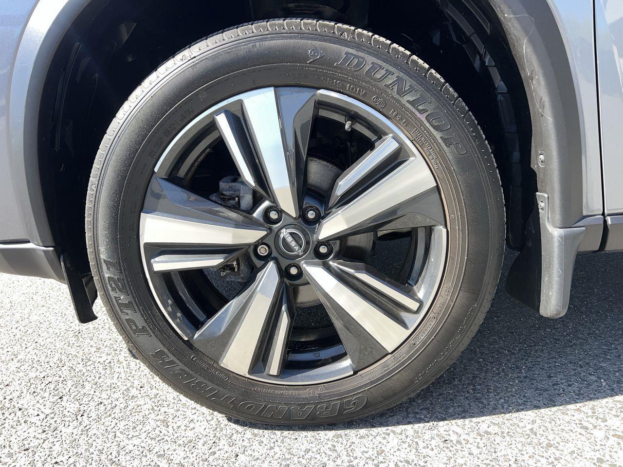 2024 Nissan Rogue SV Moonroof AWD, REMOTE START, HEATED FRONT SEATS, MOONROOF, CRUISE CONTROL, SIRIUS XM, BACK UP CAM!! Photo