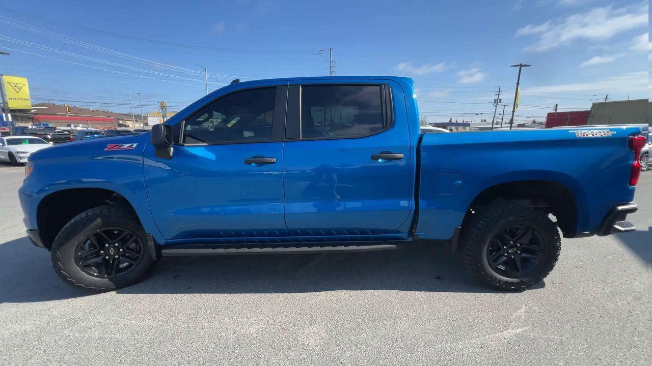 2024 Chevrolet Silverado 1500 Custom Trail Boss 4X4, REMOTE START, CRUISE CONTROL, SIRIUS XM, BACK UP CAM!! Photo