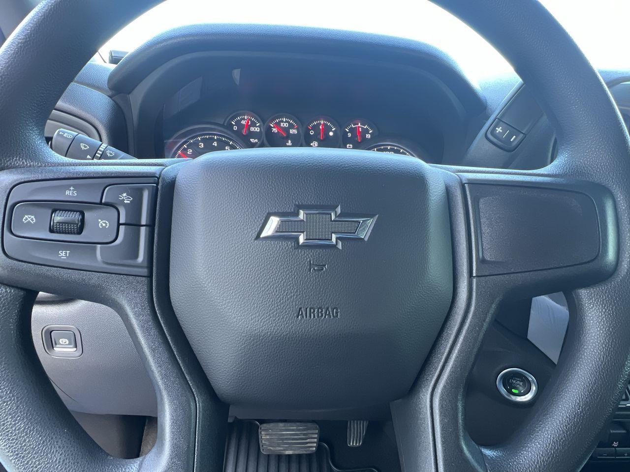 2024 Chevrolet Silverado 1500 Custom Trail Boss 4X4, REMOTE START, CRUISE CONTROL, SIRIUS XM, BACK UP CAM!! Photo
