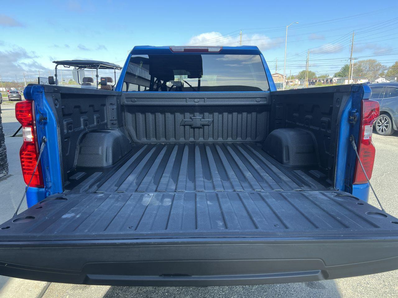 2024 Chevrolet Silverado 1500 Custom Trail Boss 4X4, REMOTE START, CRUISE CONTROL, SIRIUS XM, BACK UP CAM!! Photo