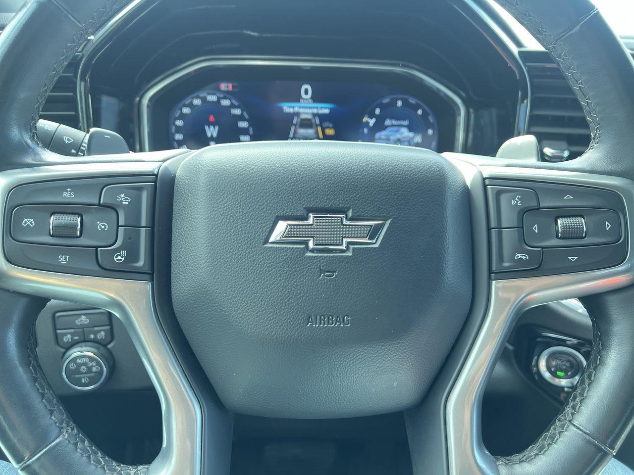 2024 Chevrolet Silverado 1500 RST 4X4, REMOTE START, CRUISE CONTROL, SIRIUS XM, HEATED FRON SEATS, BACK UP CAM!! Photo