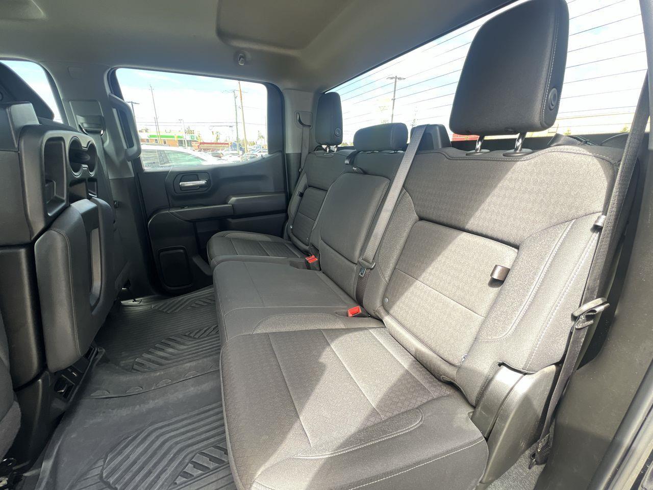 2024 Chevrolet Silverado 1500 Custom Trail Boss 4X4, CRUISE CONTROL, SIRIUS XM, BACK UP CAM!! Photo
