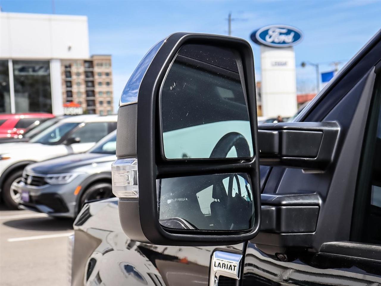 2022 Ford F-250 Lariat 4WD Crew Cab 6.75' Box Photo