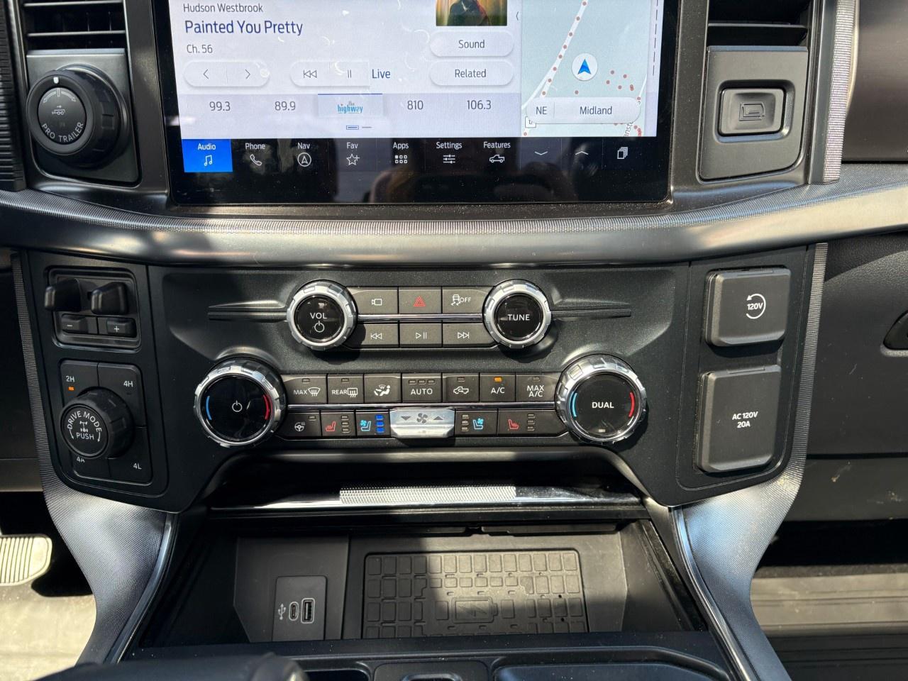 2025 Ford F-150 Platinum 4WD SuperCrew 5.5' Box Photo
