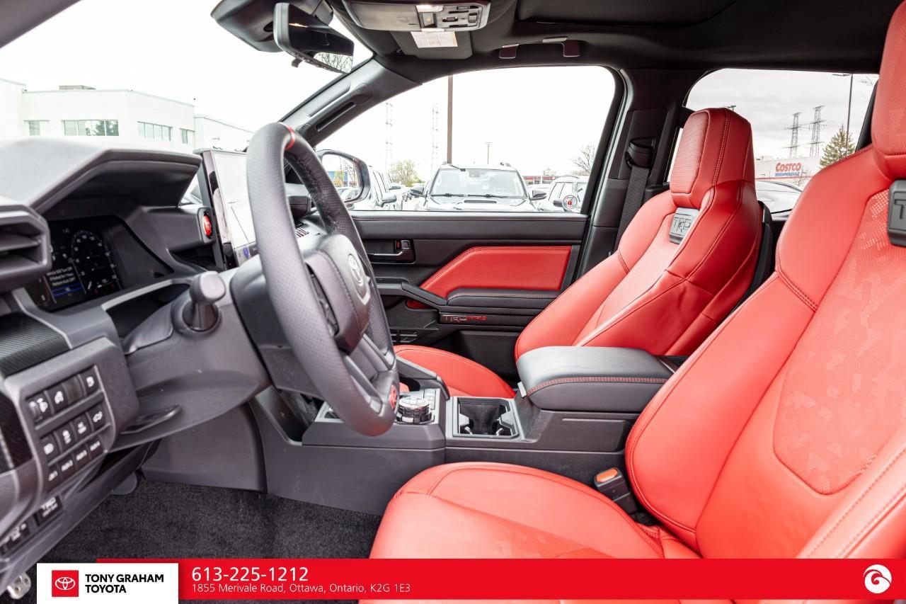 2025 Toyota TACOMA HYBRID TRD Pro Photo
