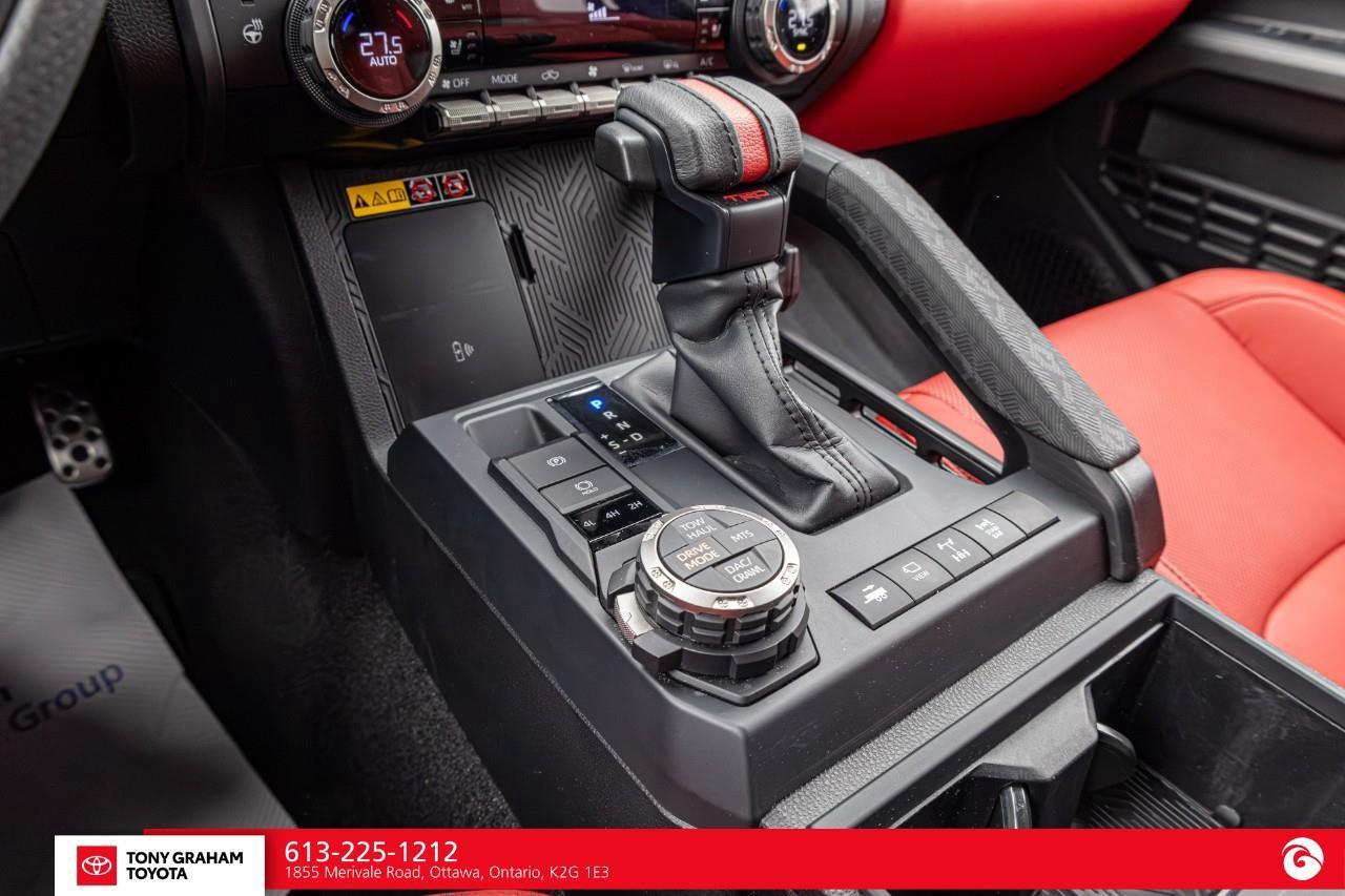 2025 Toyota TACOMA HYBRID TRD Pro Photo