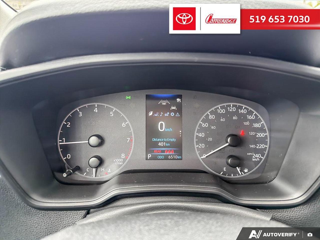 2024 Toyota Corolla Cross LE AWD Photo