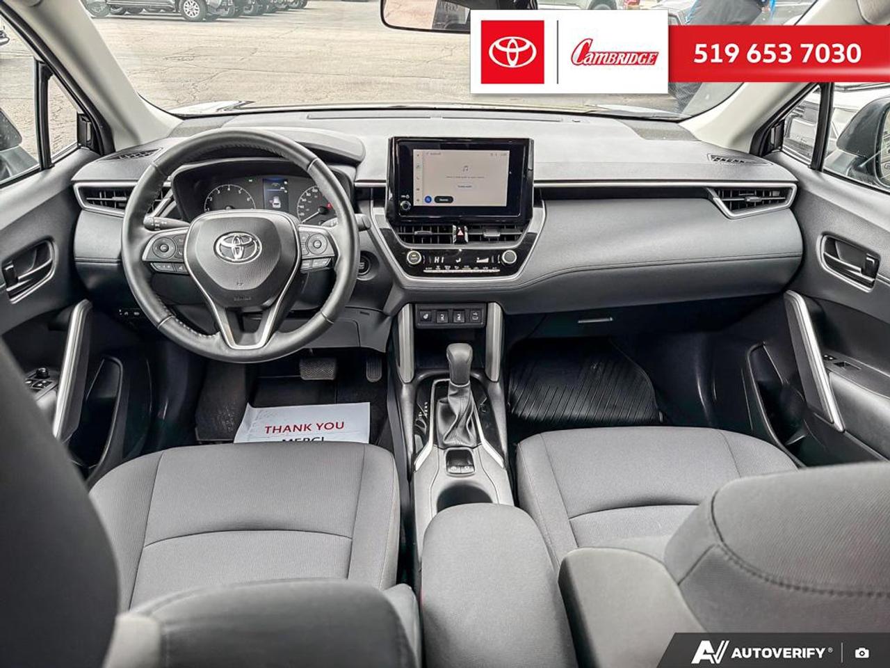 2024 Toyota Corolla Cross LE AWD Photo