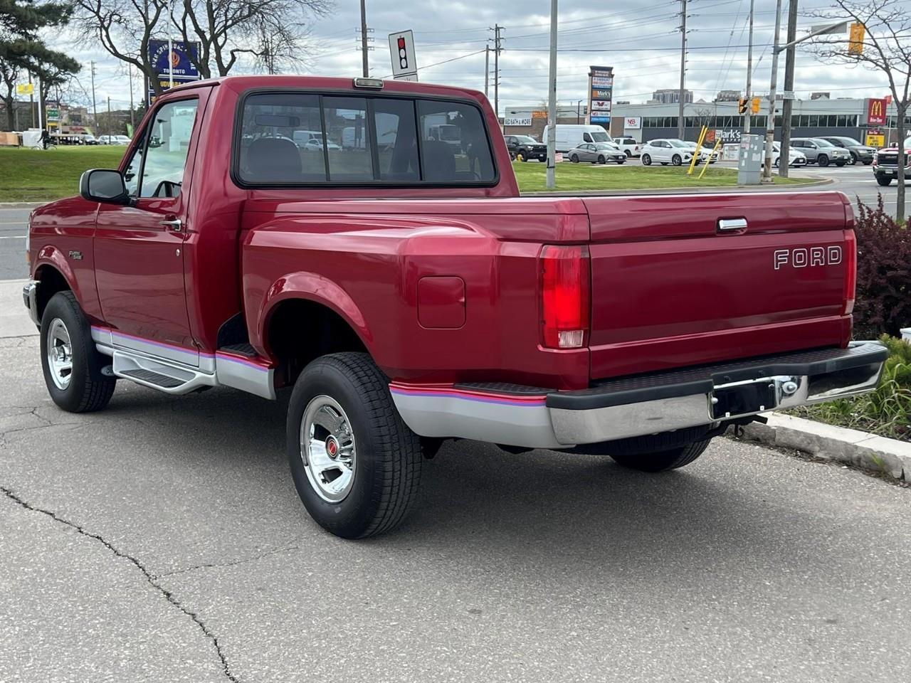 1992 Ford F-150 XLT Photo