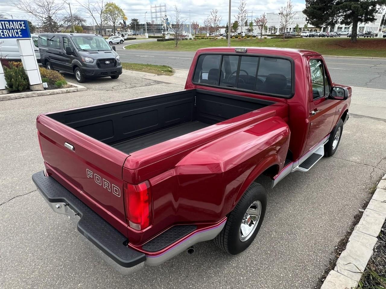 1992 Ford F-150 XLT Photo