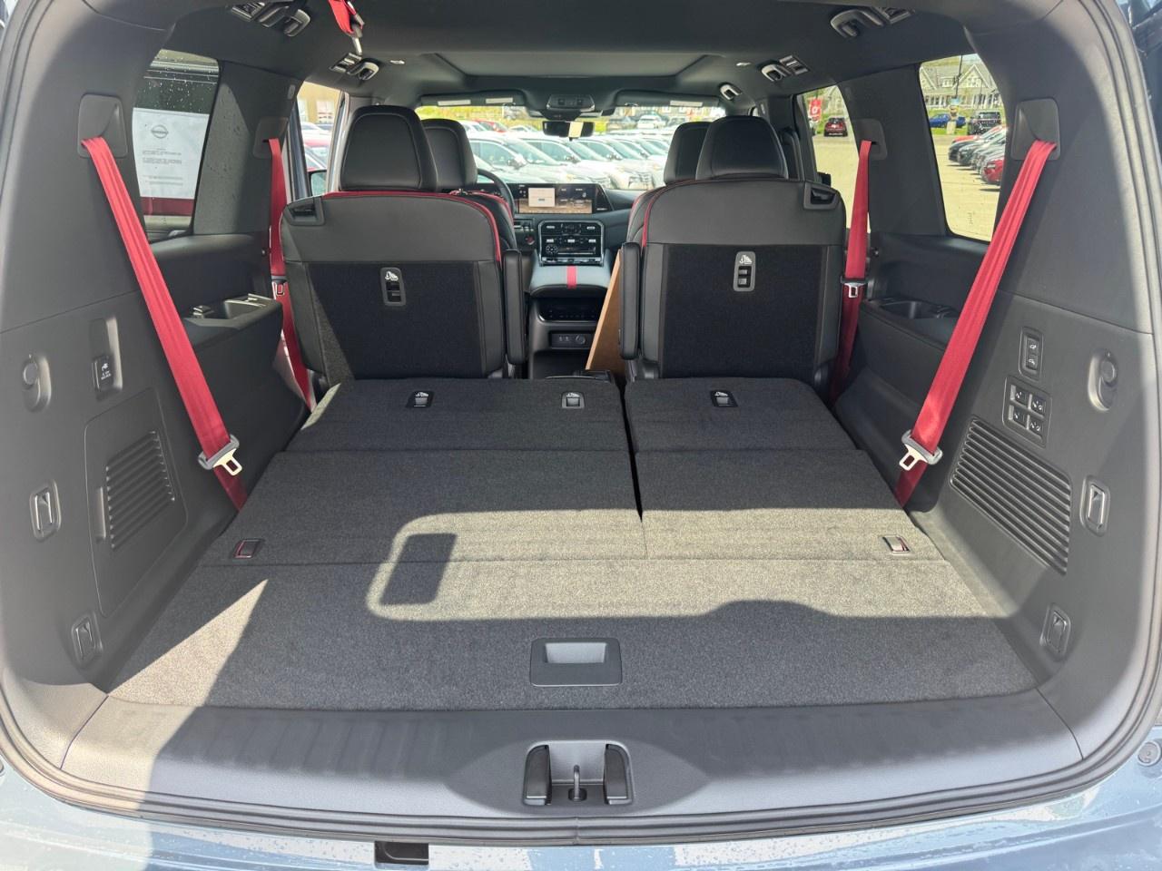 2026 Nissan Armada 4x4 NISMO Photo