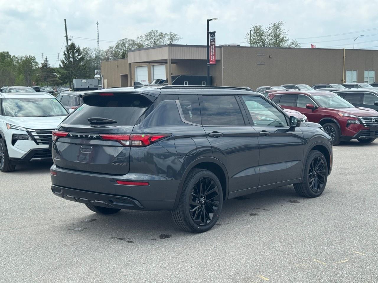 2026 Nissan Rogue Plug-In Hybrid AWD Platinum Photo