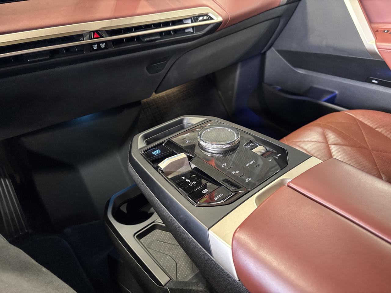 2022 BMW iX xDrive50|AWD|MASSAGE|HEADSUP|3DCAM|BROWNLEATHER|++ Photo
