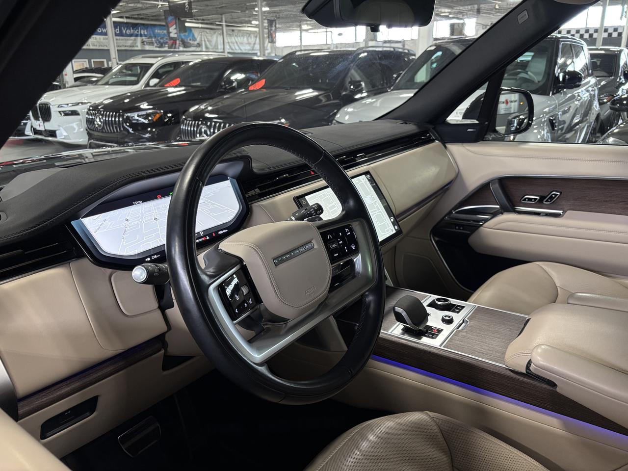 2023 Land Rover Range Rover P530 SE SWB|NO LUX TAX|RECLINE|WOOD|CREAMSEATS|HUD Photo