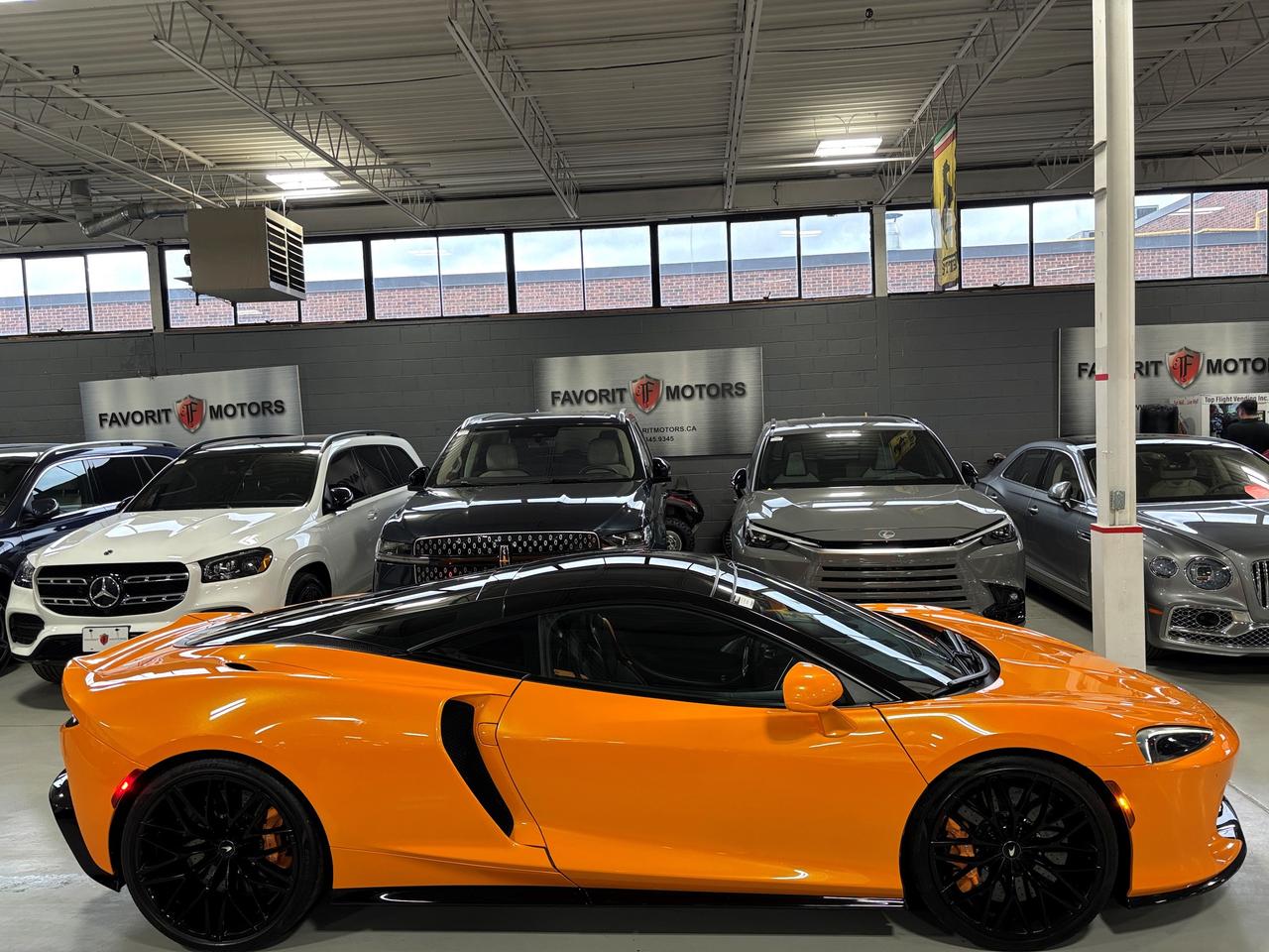 2022 McLaren GT NO LUX TAX|BUTTERFLYDOORS|CHROMICROOF|FRONTLIFT|+ Photo