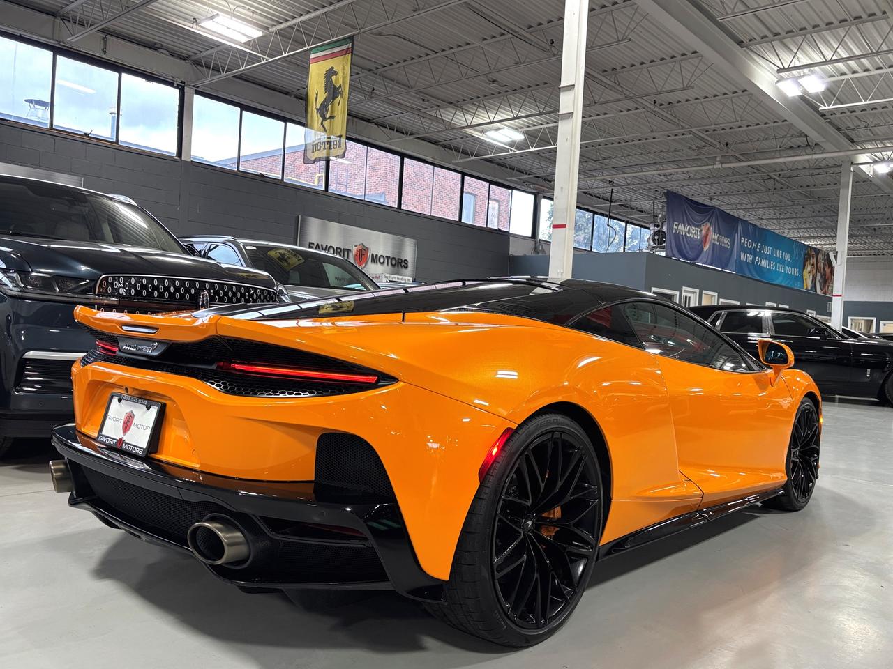 2022 McLaren GT NO LUX TAX|BUTTERFLYDOORS|CHROMICROOF|FRONTLIFT|+ Photo