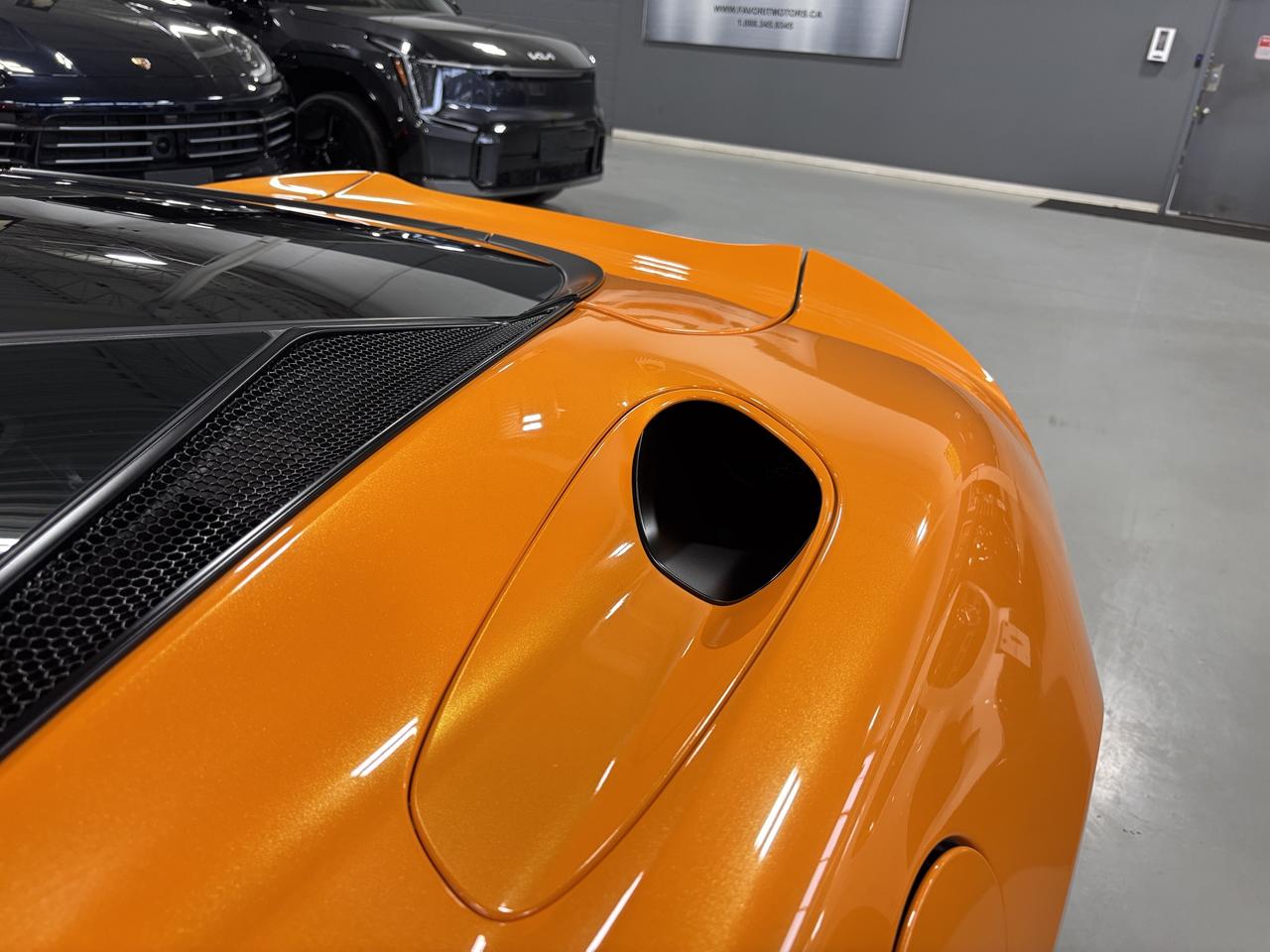 2022 McLaren GT NO LUX TAX|BUTTERFLYDOORS|CHROMICROOF|FRONTLIFT|+ Photo