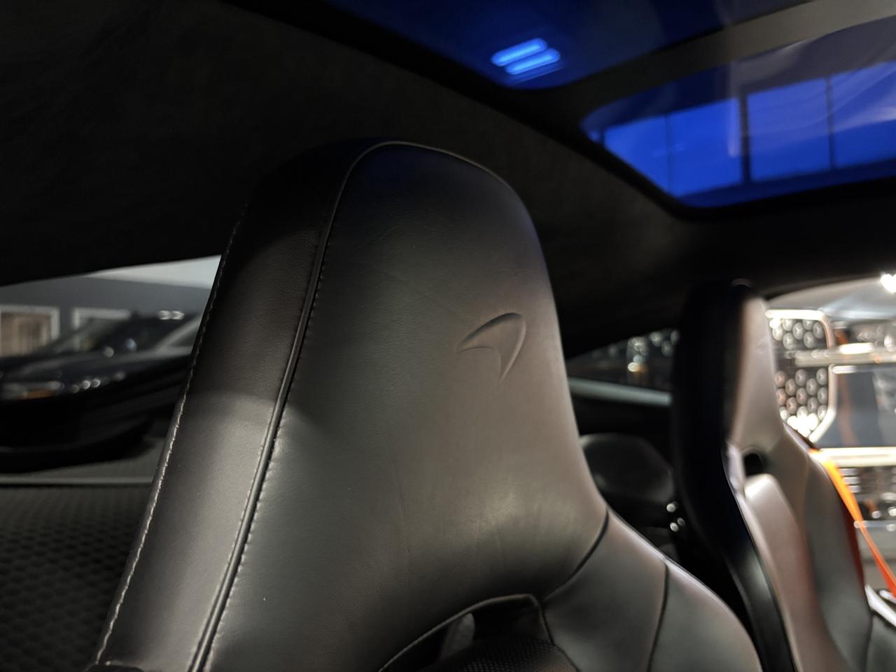 2022 McLaren GT NO LUX TAX|BUTTERFLYDOORS|CHROMICROOF|FRONTLIFT|+ Photo