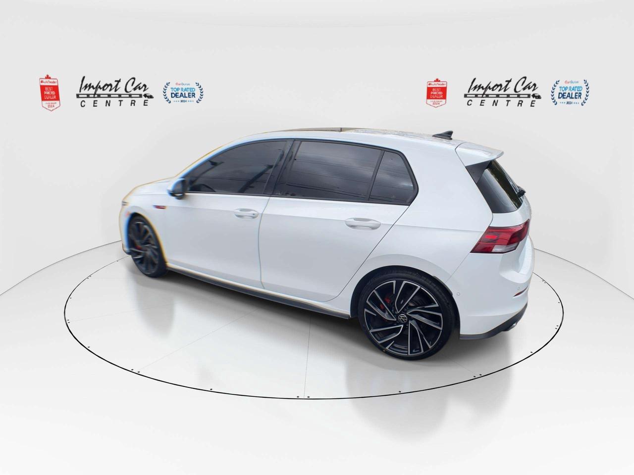 2023 Volkswagen Golf GTI Performance PERFORMANCE, HEADS UP, HARMAN KARDON, NAVI, LEATHER, PANO. ROOF, BLIS, HTD. & VENTED SEATS Photo