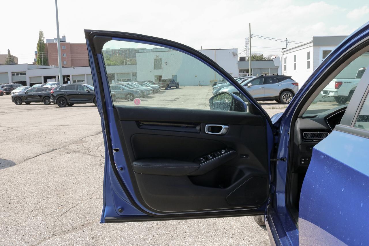 2023 Honda Civic Sedan Touring CVT | NAVIGATION | BOSE AUDIO| BLUETOOTH Photo